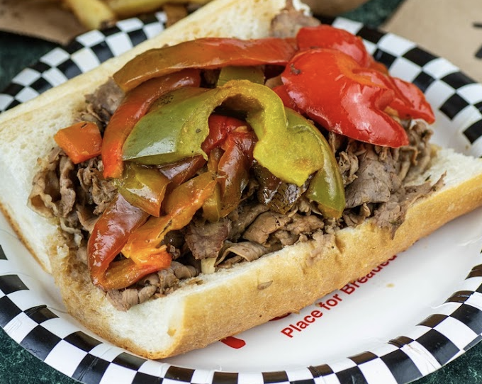 Ricobene's signature dishes Breaded Steak Sandwich
Meatball Sandwich
Hot Dog